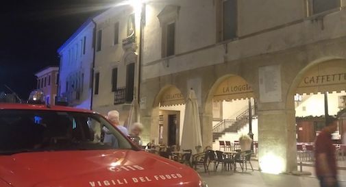 Motta, giovane cammina sui tetti e scatta l'allarme, il sindaco: 