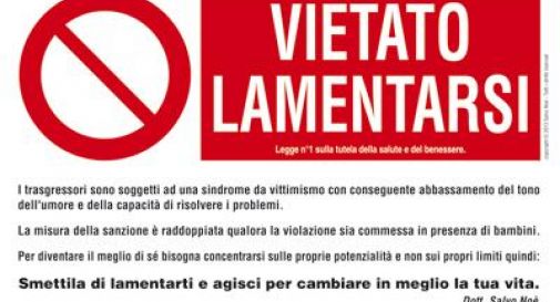 'Vietato lamentarsi', il cartello sulla porta di Papa Francesco