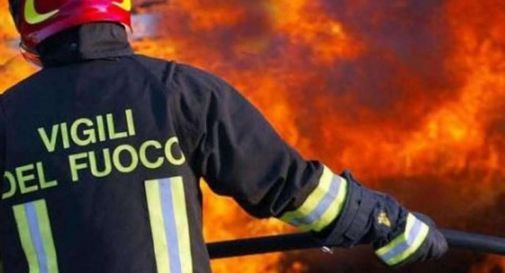 Casa a fuoco, due intossicati: paura a Castelfranco