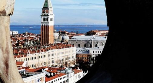 Due turisti australiani accoltellati a Venezia in una rissa 