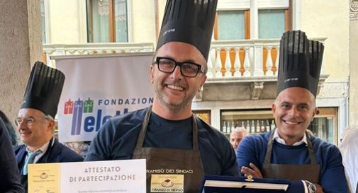 Tiramisù Day Treviso, Roncade vince la gara tra i sindaci. Il premio per il dolce più buono al primo cittadino Marco Donadel