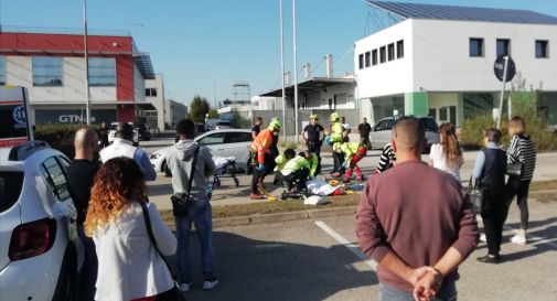 Schianto tra auto e monopattino: 21enne elitrasportata in ospedale