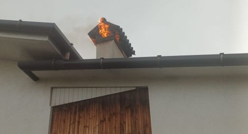 Ponzano Veneto, casa a fuoco: salvata una donna