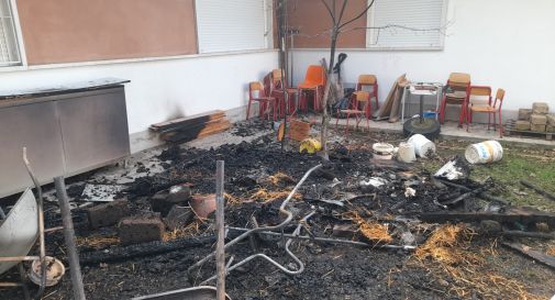 Montebelluna, incendio a scuola: 