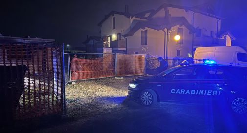 Paese, dal fuoco dei petardi si sviluppa un incendio