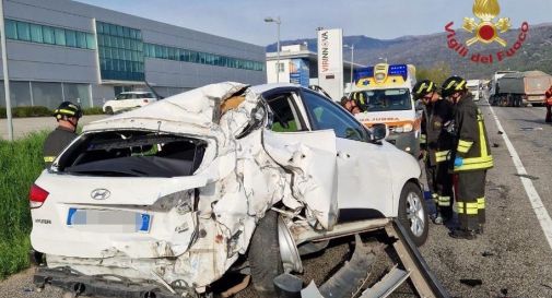 Grave incidente stradale a Pederobba: scontro tra camion e suv