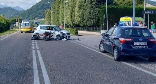 Moto contro auto a Farra di Soligo, due feriti