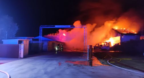 Incendio devasta azienda di uova a Godega di Sant'Urbano