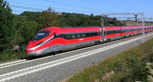 Persona investita dal treno, disagi in Veneto