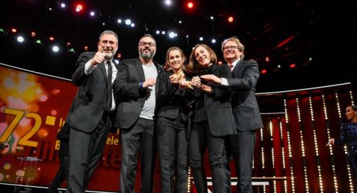 Berlinale 2022, 'Alcarras' di Carla Simon vince l'Orso d'Oro