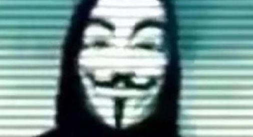 Anonymous, scoperta l'identità di 'X': parlò di attentato dell'Is sventato a Firenze