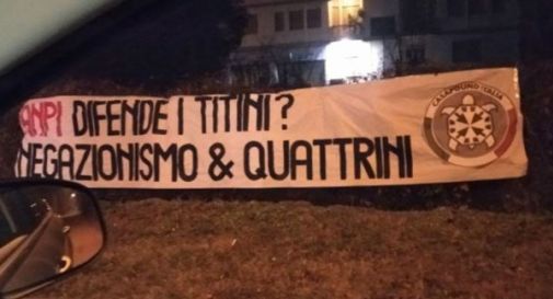 Nuovo striscione di CasaPound contro l’Anpi: “Negazionismo e quattrini”