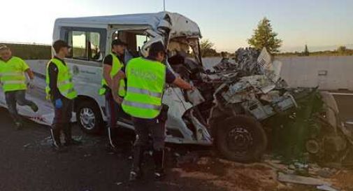 Strage in A4: in tanti in fila per la camera ardente a Riccione