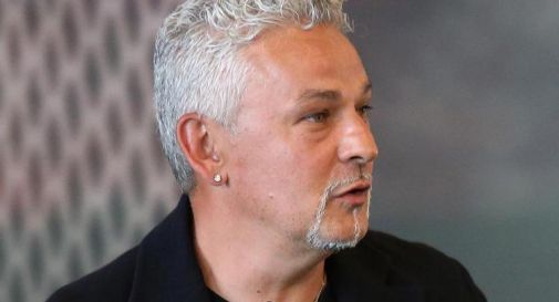 Terrore nella villa di Roberto Baggio: famiglia aggredita da banditi armati. L'ex giocatore colpito alla testa