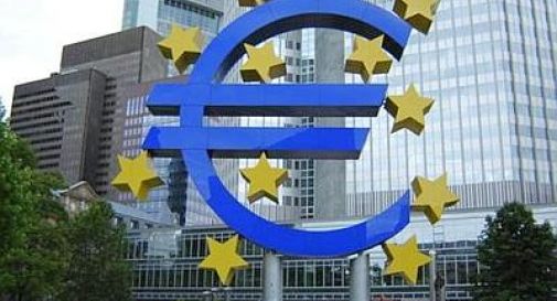 Bce: tassi a 0,5%, minimo storico 