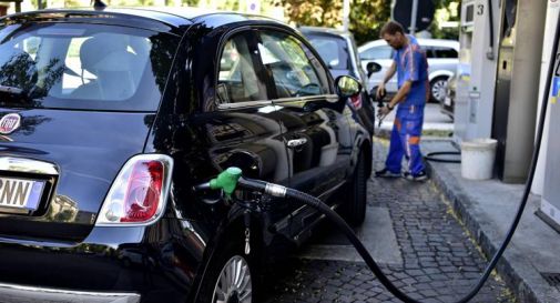 Carburanti, prezzi in rialzo per benzina e gasolio