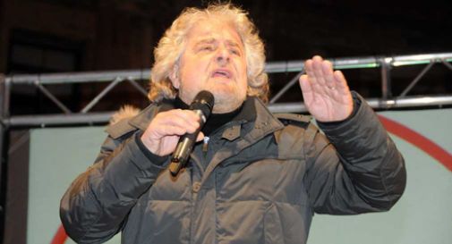 Piazza dei Signori invasa per Beppe Grillo