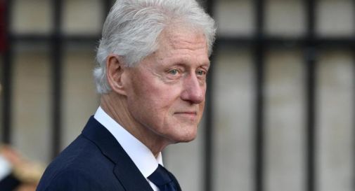 Bill Clinton ricoverato in terapia intensiva: 