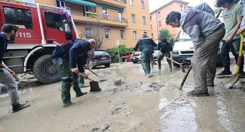 Maltempo in Emilia Romagna, emergenza a Bologna: oggi scuole chiuse