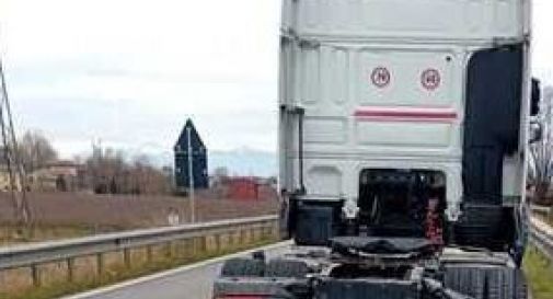 Oderzo, camion fuori strada: disagi al traffico