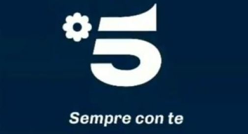 Canale 5 cambia logo