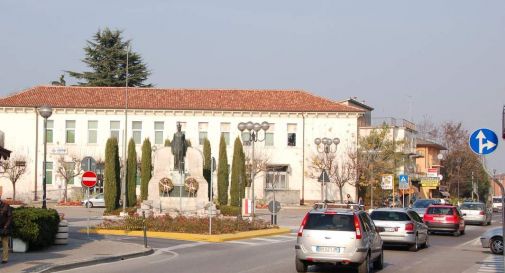 Centro sociale in vendita per le nuove scuole