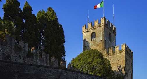 Le mura del Castello di Conegliano piangono