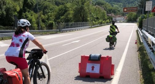 La ciclabile Monaco-Venezia interrotta dalla frana in Fadalto: arrivano i cartelli per le deviazioni