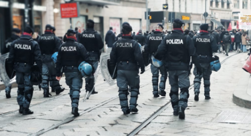 Studenti manifestano contro l'alternanza scuola-lavoro e la maturità