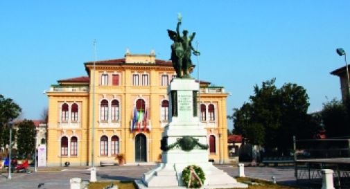 Nuova auto per la Polizia locale