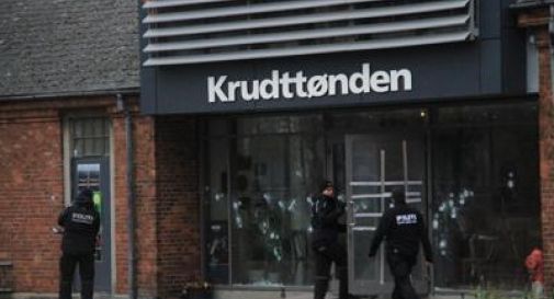 Attacco a Copenaghen, ucciso il presunto attentatore. Arrestate due persone