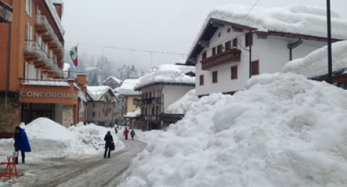 Cortina sommersa dalla neve, scatta l'