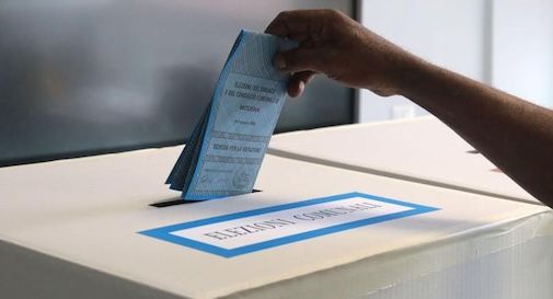 Elezioni comunali 2024, ballottaggio in 101 comuni: da Bari a Firenze, oggi urne aperte fino alle 23