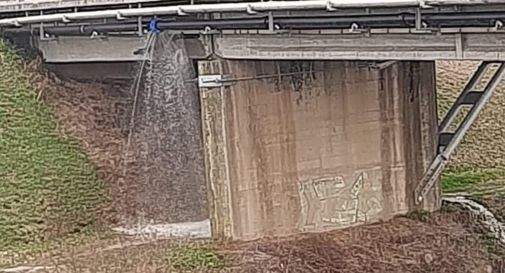 Ennesimo guasto alla tubatura del ponte, intervento a Motta