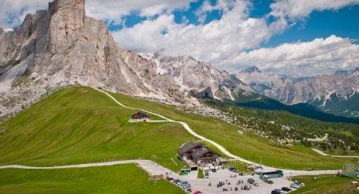 Auto sportive spericolate, 10 patenti ritirate sui passi di montagna