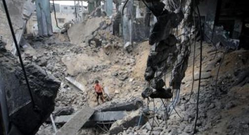 Gaza, colpita una scuola Onu: 17 vittime