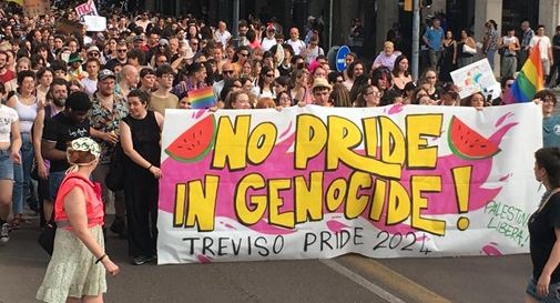 Oltre mille partecipanti al Treviso Pride: fiume arcobaleno in città
