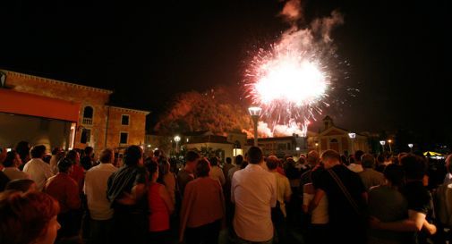 Sagra di Santa Augusta, lunedì 21 agosto i fuochi. Ecco le vie chiuse al traffico