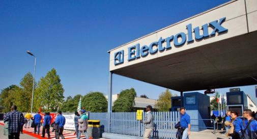 Electrolux: sul lavoro a Ferragosto operai divisi