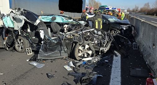 Incidente stradale in A4 a Cessalto: coinvolti un camion e due auto, c'è una vittima