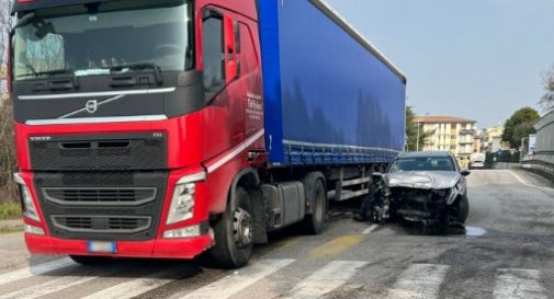 Malore alla guida, imbocca contromano la rampa a Silea e si schianta contro  un camion, Oggi Treviso, News