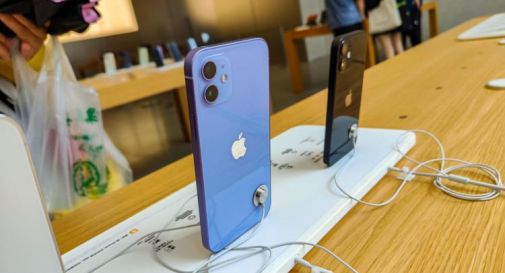 iPhone 12, rischi per pacemaker e defibrillatori