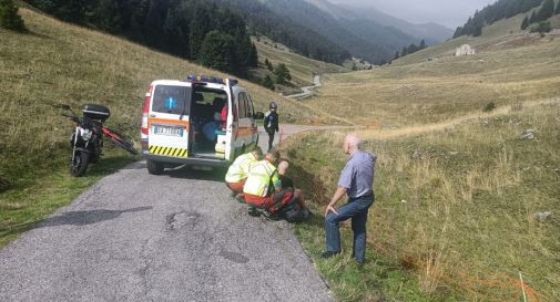 Pieve, cade in moto a 1.300 metri d'altezza