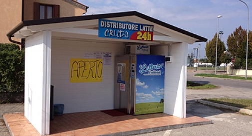 Nuovo distributore del latte a Mogliano