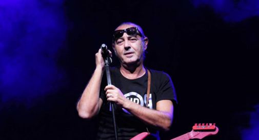 Luca Carboni, la rivelazione shock: 