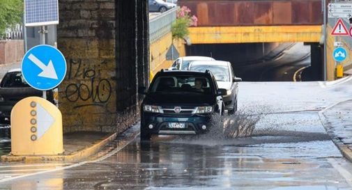 Allerta meteo rossa oggi in Lombardia, pioggia al Nord e Italia divisa