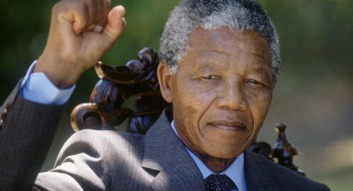 E' morto Nelson Mandela