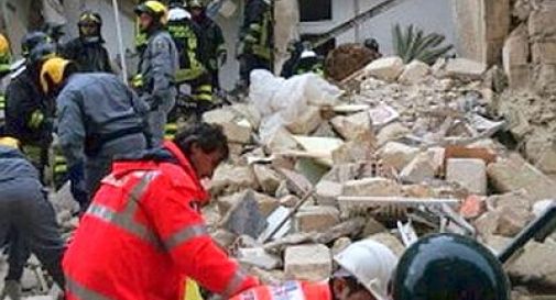  Matera, estratto vivo un disperso