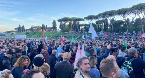 la manifestazione