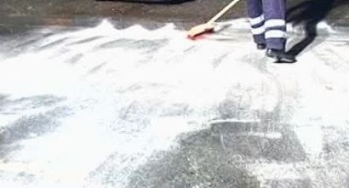 Il camion perde olio in strada, ma lui se ne va: rintracciato e multato 